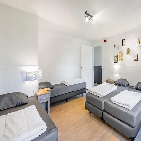 Villa Luxurious With 5 Bathroom, With A Bath, Near A Reserve *